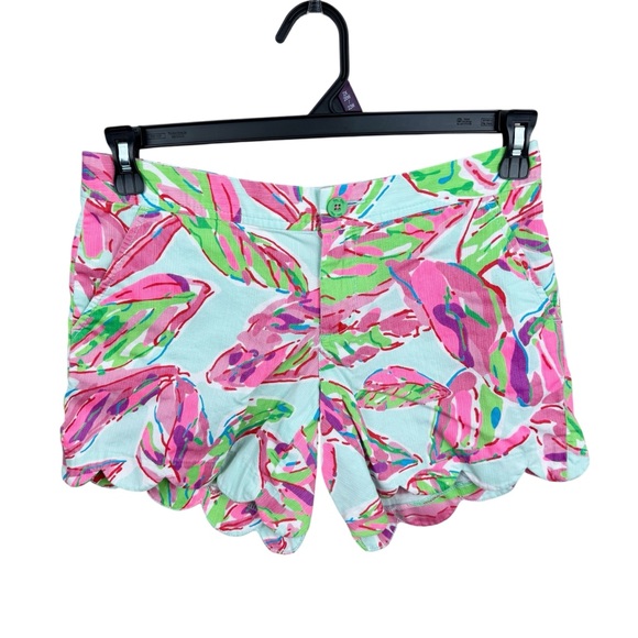 Lilly Pulitzer Pink and Teal Green Leaf in the Vias The Buttercup Scallop Shorts - Picture 1 of 8